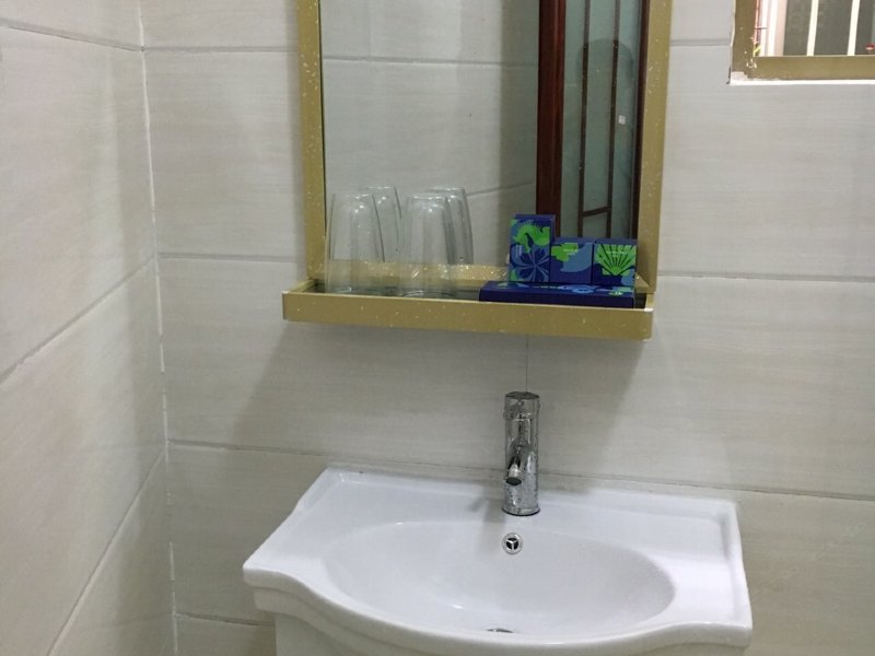 hotelPic