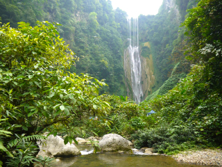 廣西南寧德天大瀑布旅游大約多少錢(qián)_廣西南寧德天大瀑布旅游團(tuán)_東莞到廣西南寧德天大瀑布游