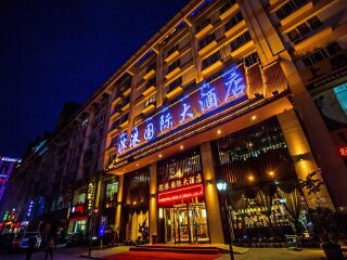 云南玉龍雪山旅游跟團(tuán)需多少錢(qián)_2021去云南玉龍雪山跟團(tuán)多少錢(qián)_云南玉龍雪山九月旅游
