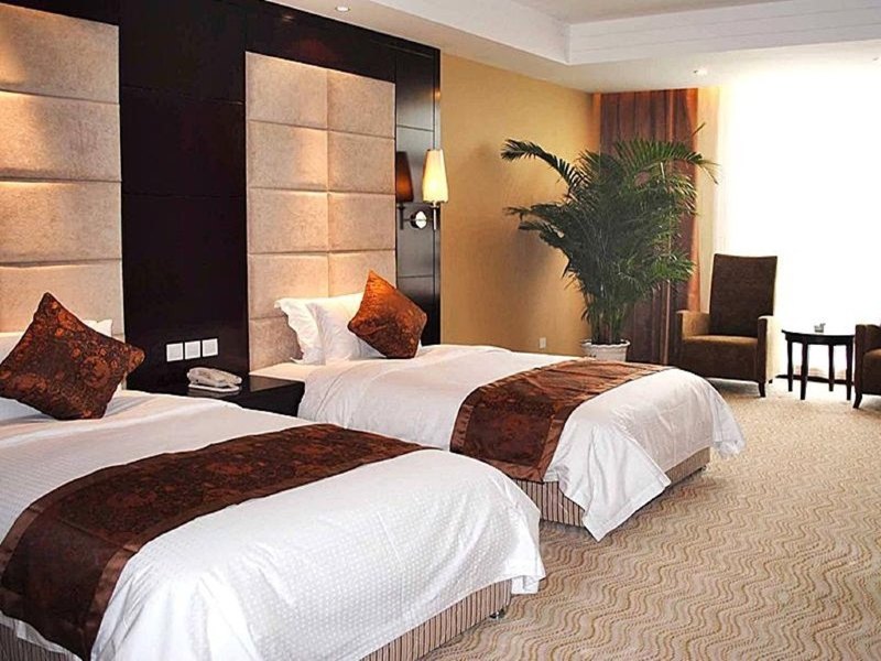 hotelPic
