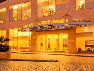 香港最佳旅游路線(xiàn)_香港旅游要多少錢(qián)2021_香港旅游團(tuán)香港
