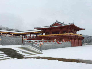  南川金佛山-金佛寺祈福-天星小镇1日游>赏雪,玩雪,含100元索道及电瓶