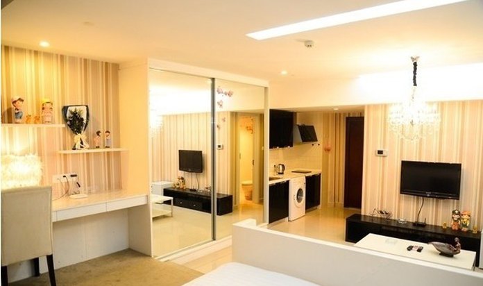 hotelPic