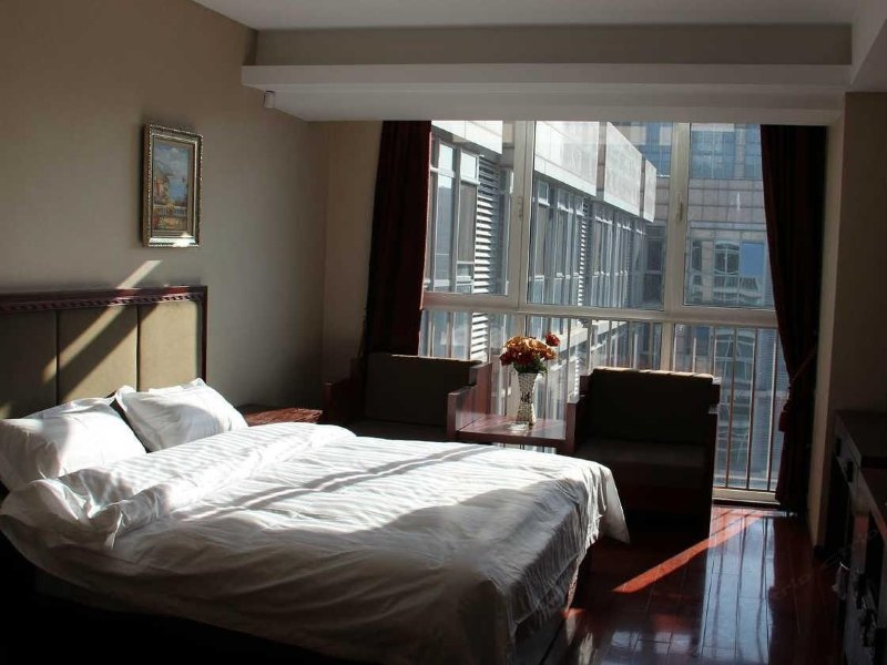 hotelPic