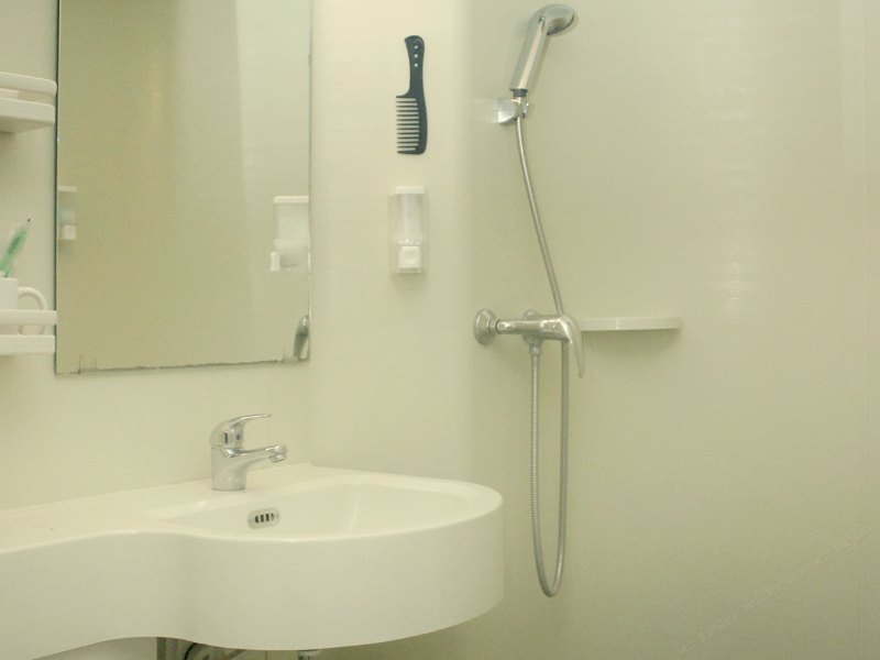 hotelPic
