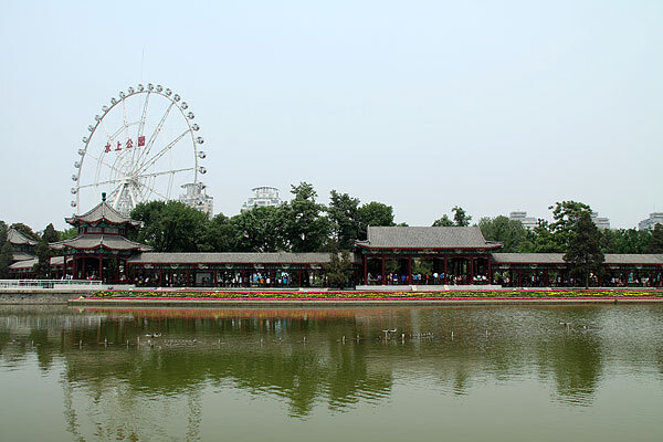 从塘沽航母主题公园到极地海洋世界多远_从塘