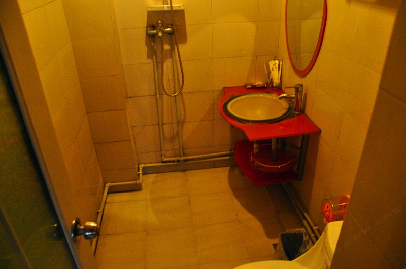 hotelPic