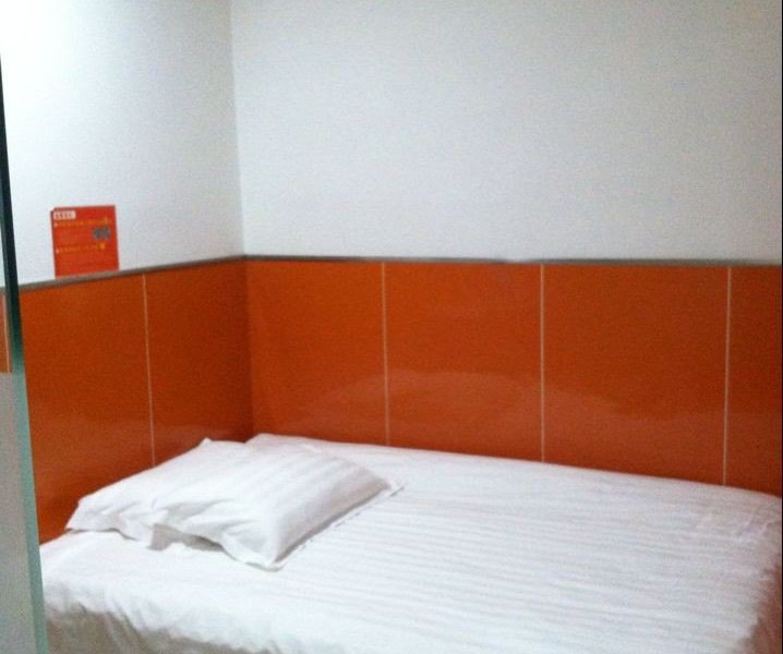 hotelPic