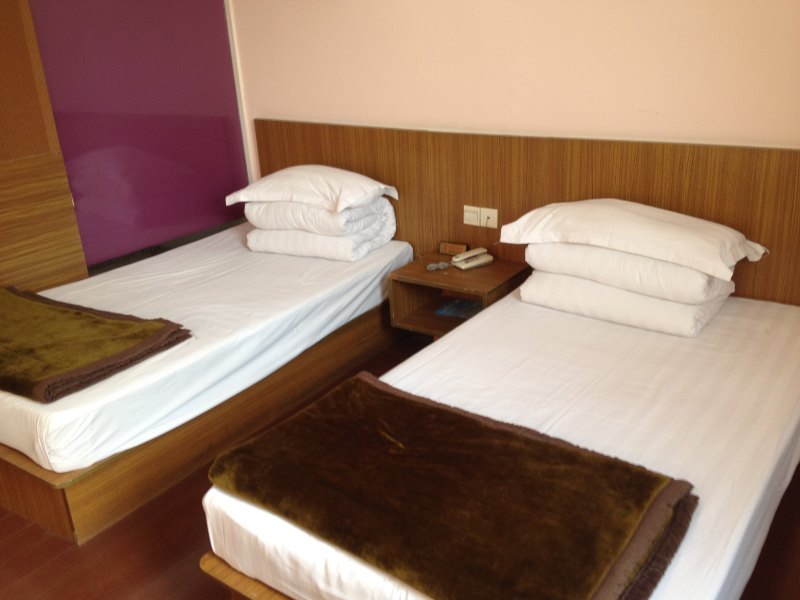 hotelPic