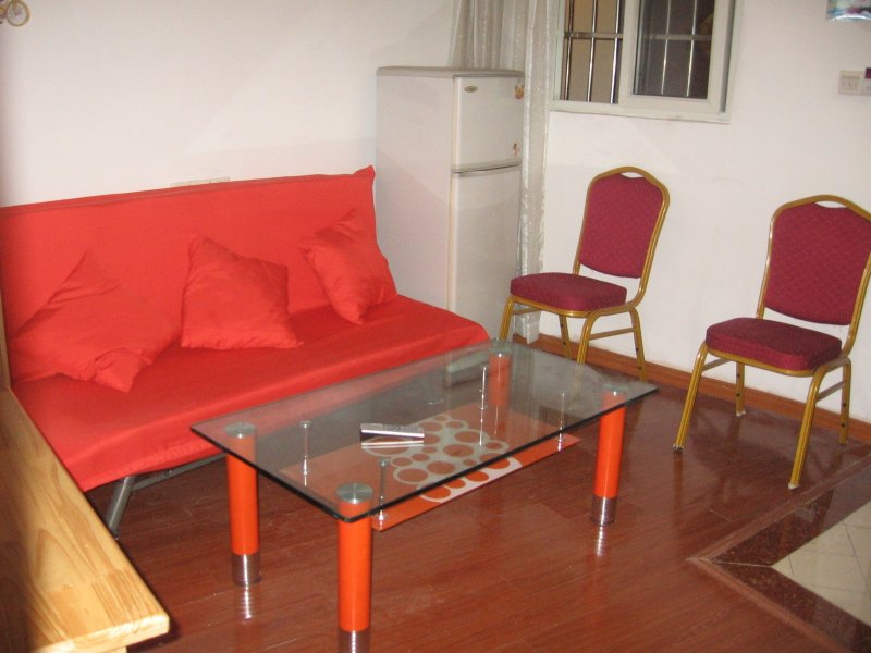 hotelPic