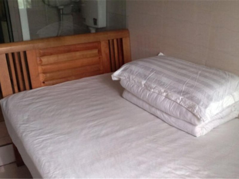 hotelPic