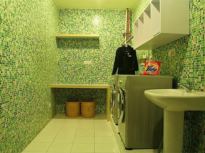 hotelPic
