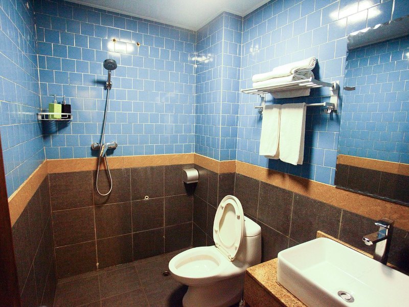 hotelPic