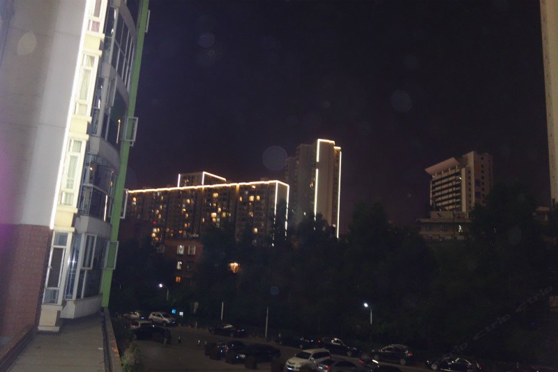 hotelPic