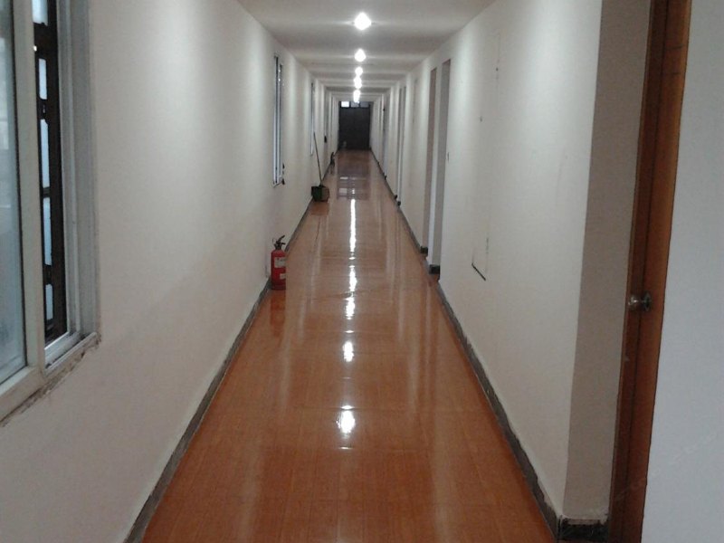 hotelPic