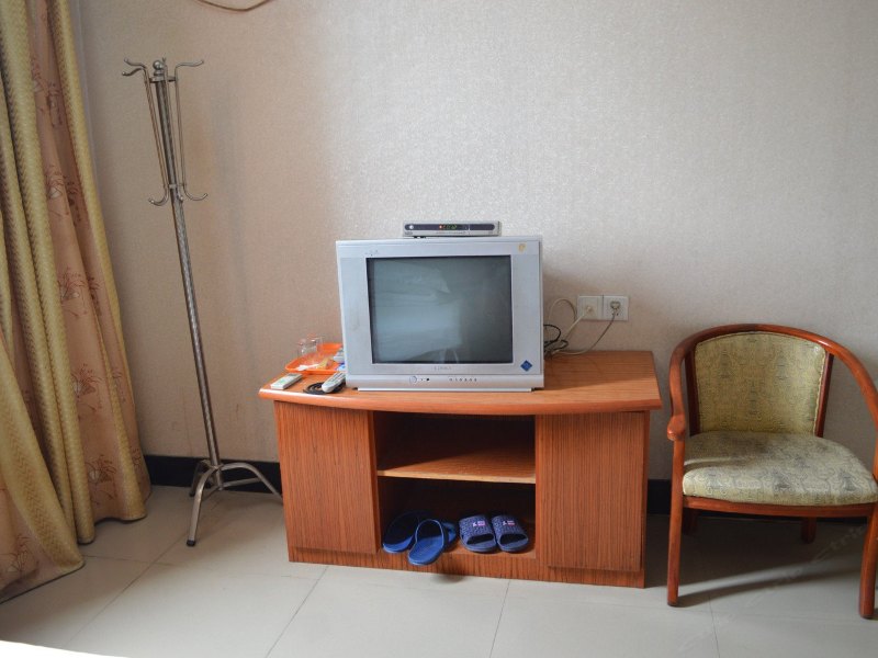 hotelPic