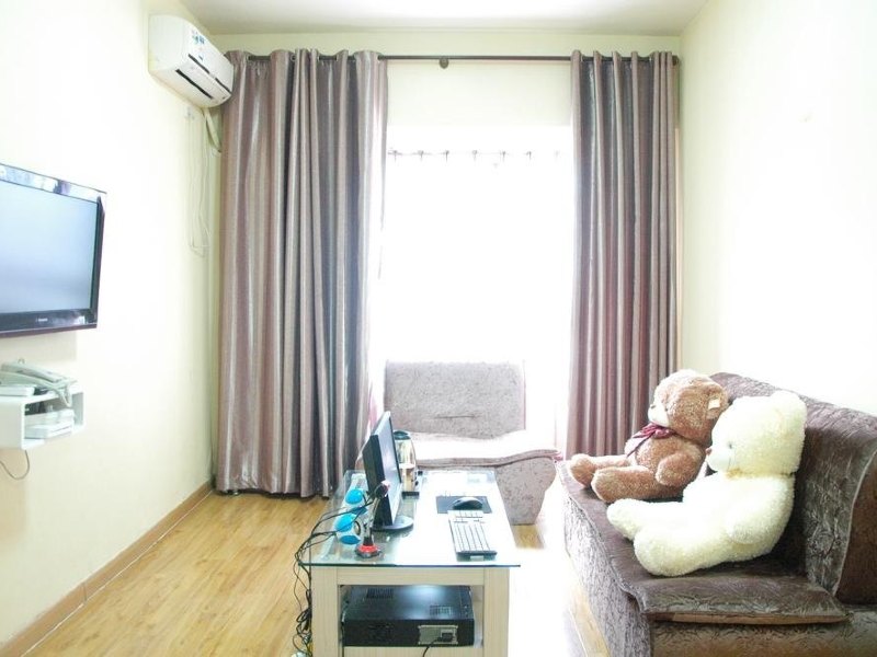hotelPic