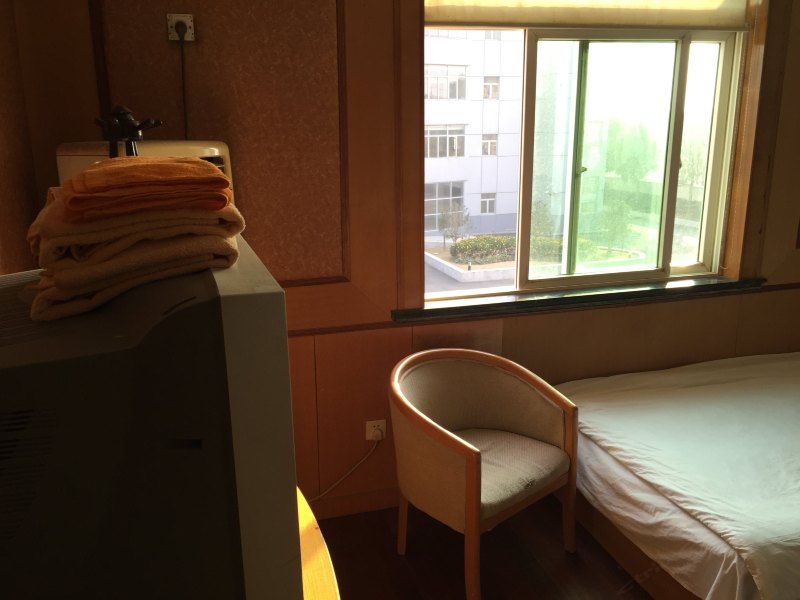 hotelPic