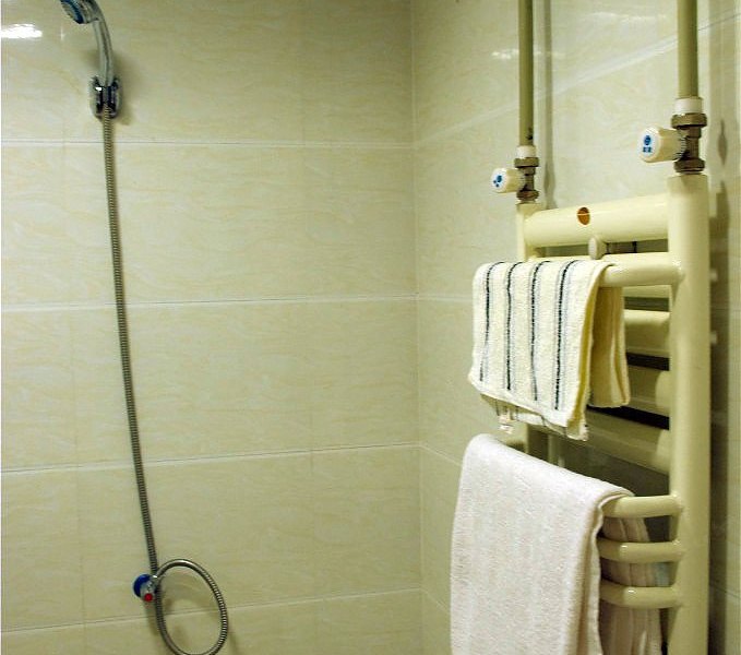 hotelPic
