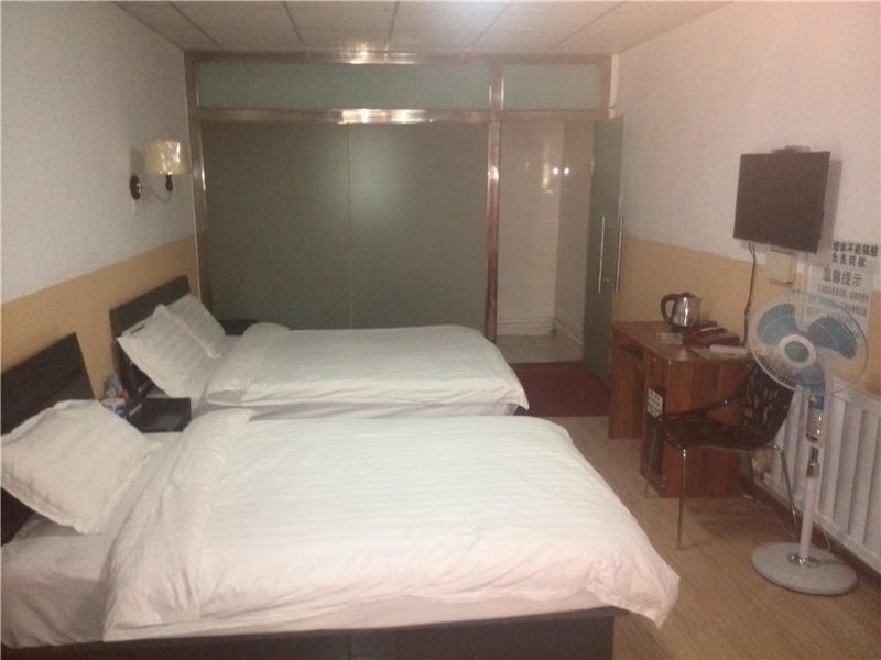 hotelPic