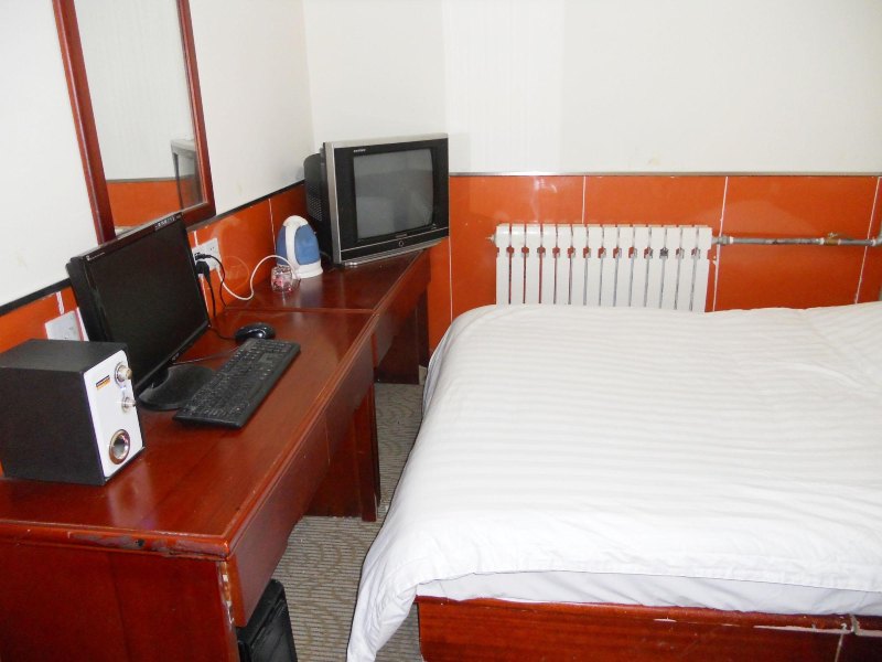 hotelPic