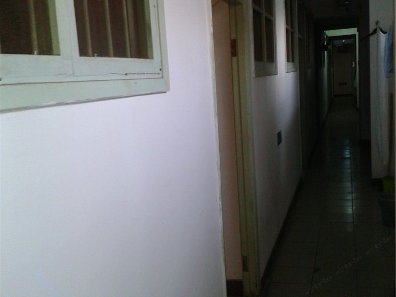 hotelPic