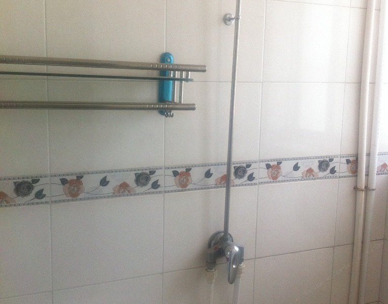 hotelPic