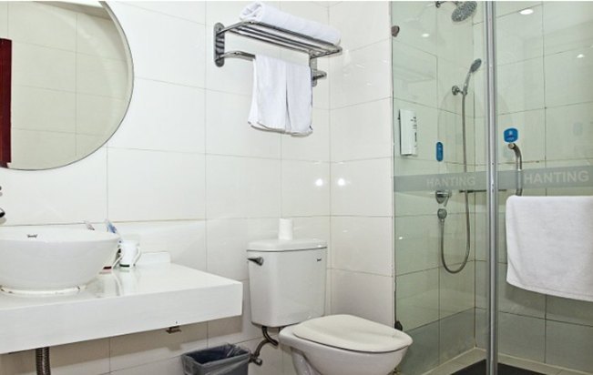hotelPic