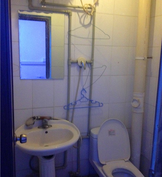hotelPic