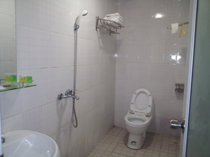 hotelPic