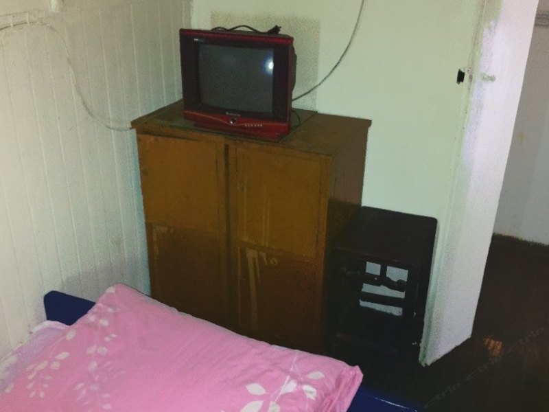 hotelPic