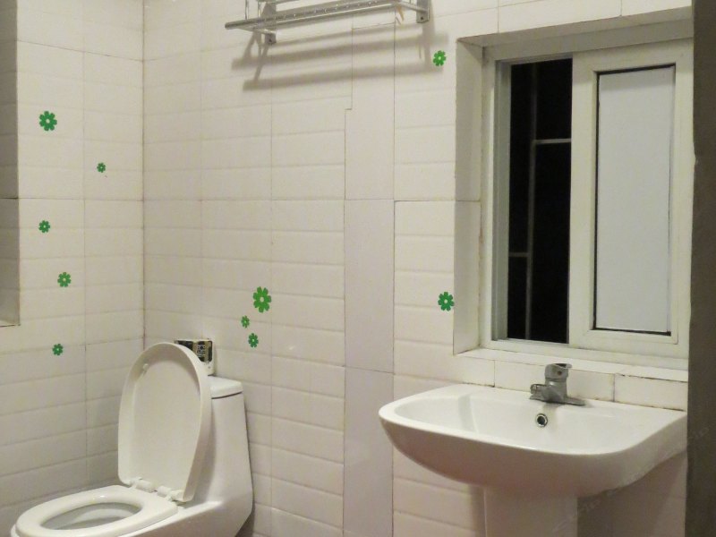 hotelPic
