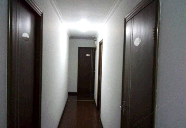 hotelPic