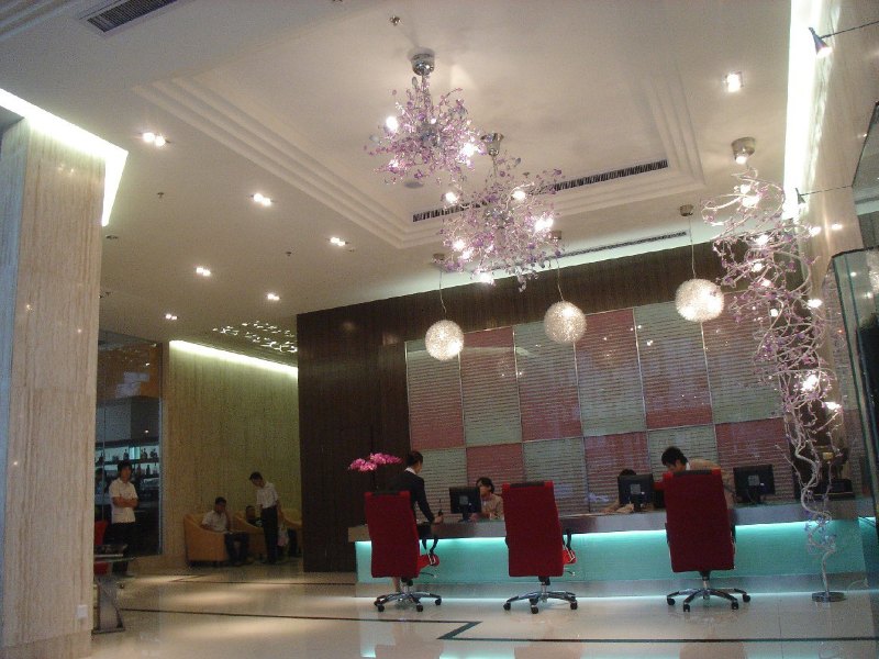 hotelPic