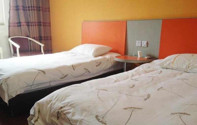 hotelPic