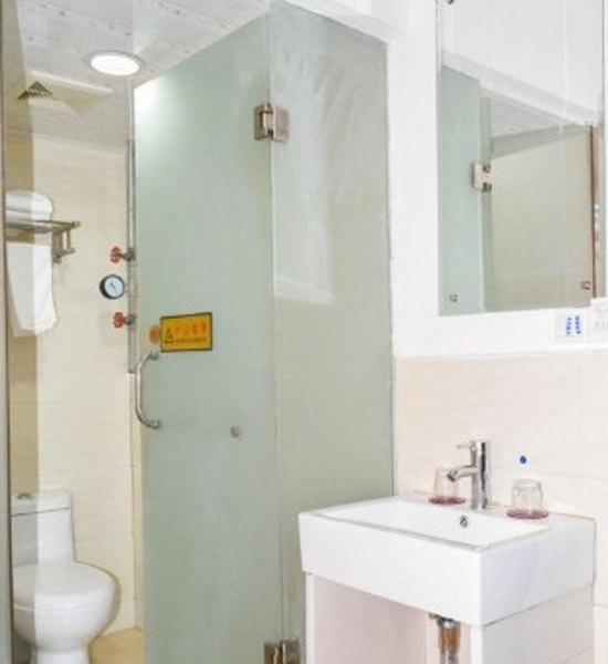 hotelPic