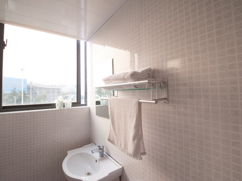 hotelPic