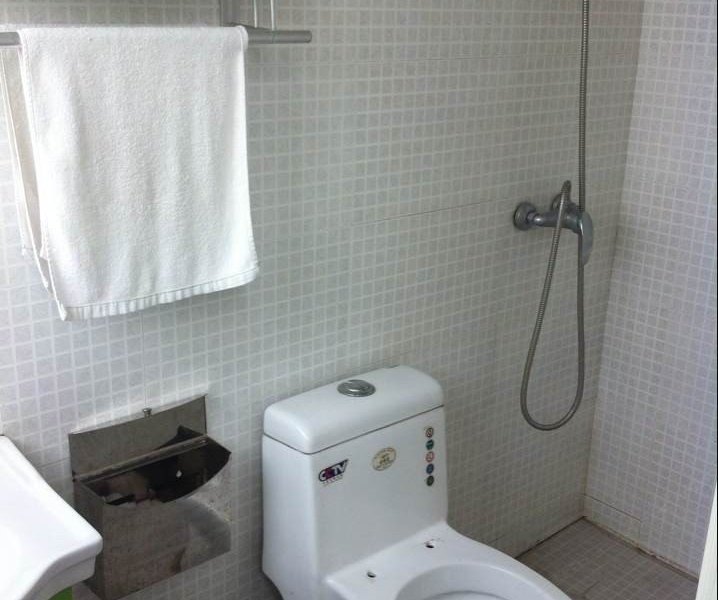 hotelPic