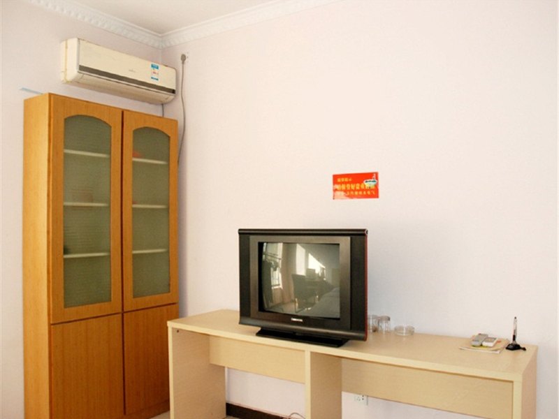 hotelPic