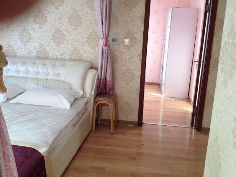 hotelPic