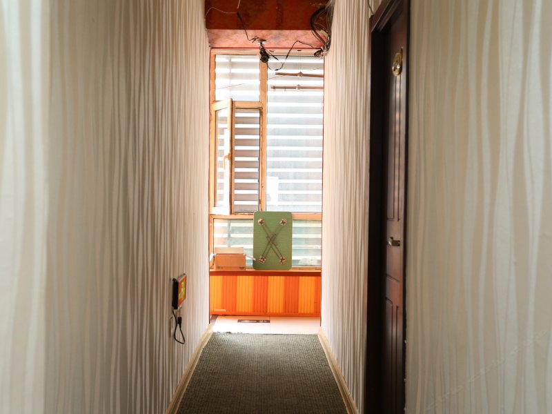 hotelPic