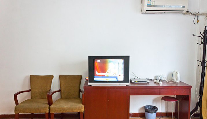 hotelPic