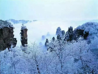  张家界-袁家界-乌龙寨-天门山3日游>住山顶客栈 赠送