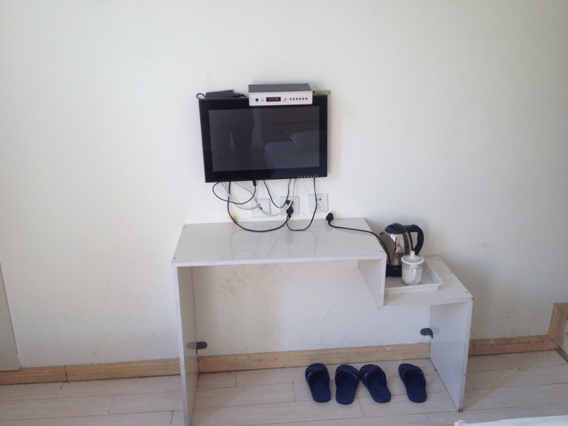 hotelPic
