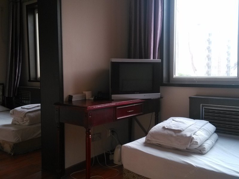 hotelPic