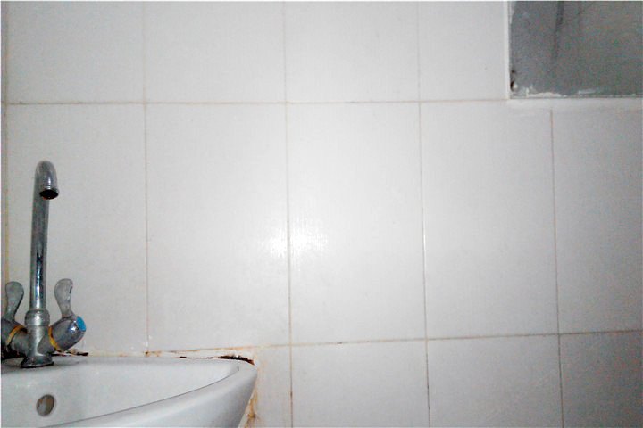 hotelPic