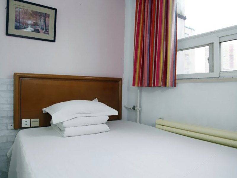 hotelPic