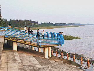  崇明紫海鹭缘浪漫爱情主题公园-北湖湾度假村自驾2日游>宿北湖湾度假