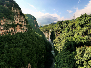 组团旅游贵州黄果树旅游_去贵州黄果树游怎么省钱_出发贵州黄果树旅游线路