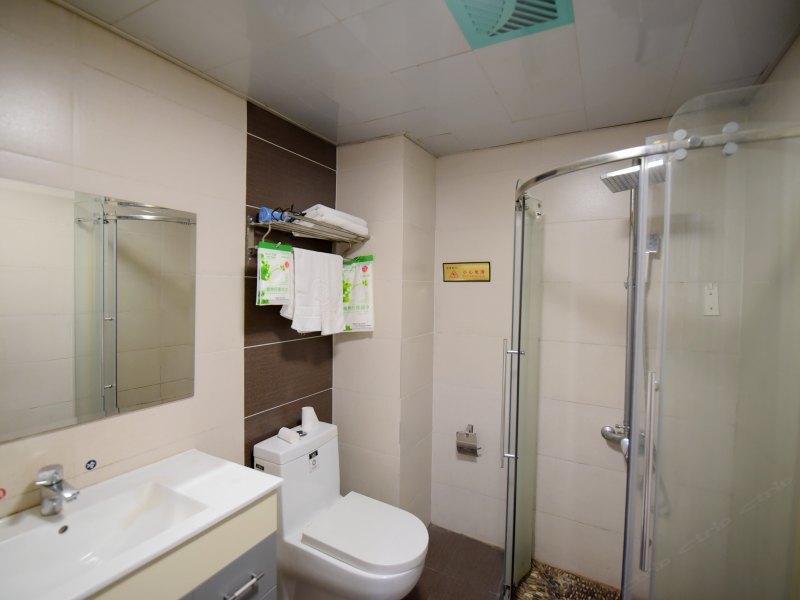 hotelPic